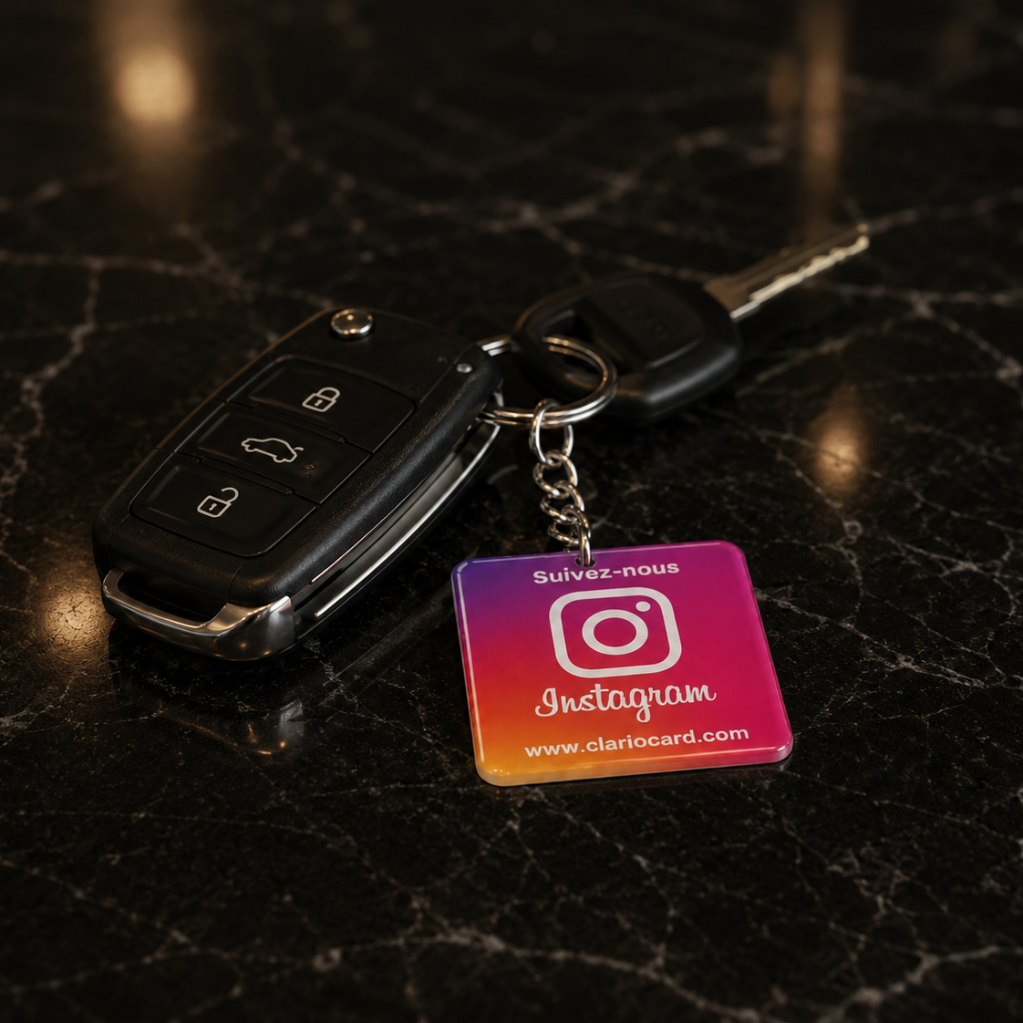 Porte-clés Instagram NFC ClarioCard — Followers en 1 tap · Sans abonnement